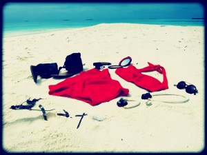 Maldives - what to wear - 50's beach essentials 