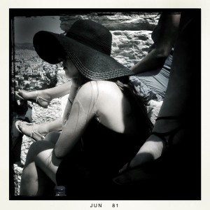 beach style chic sunhat pose