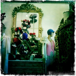 Paris Shopping Clignancourt Market vintage shopping