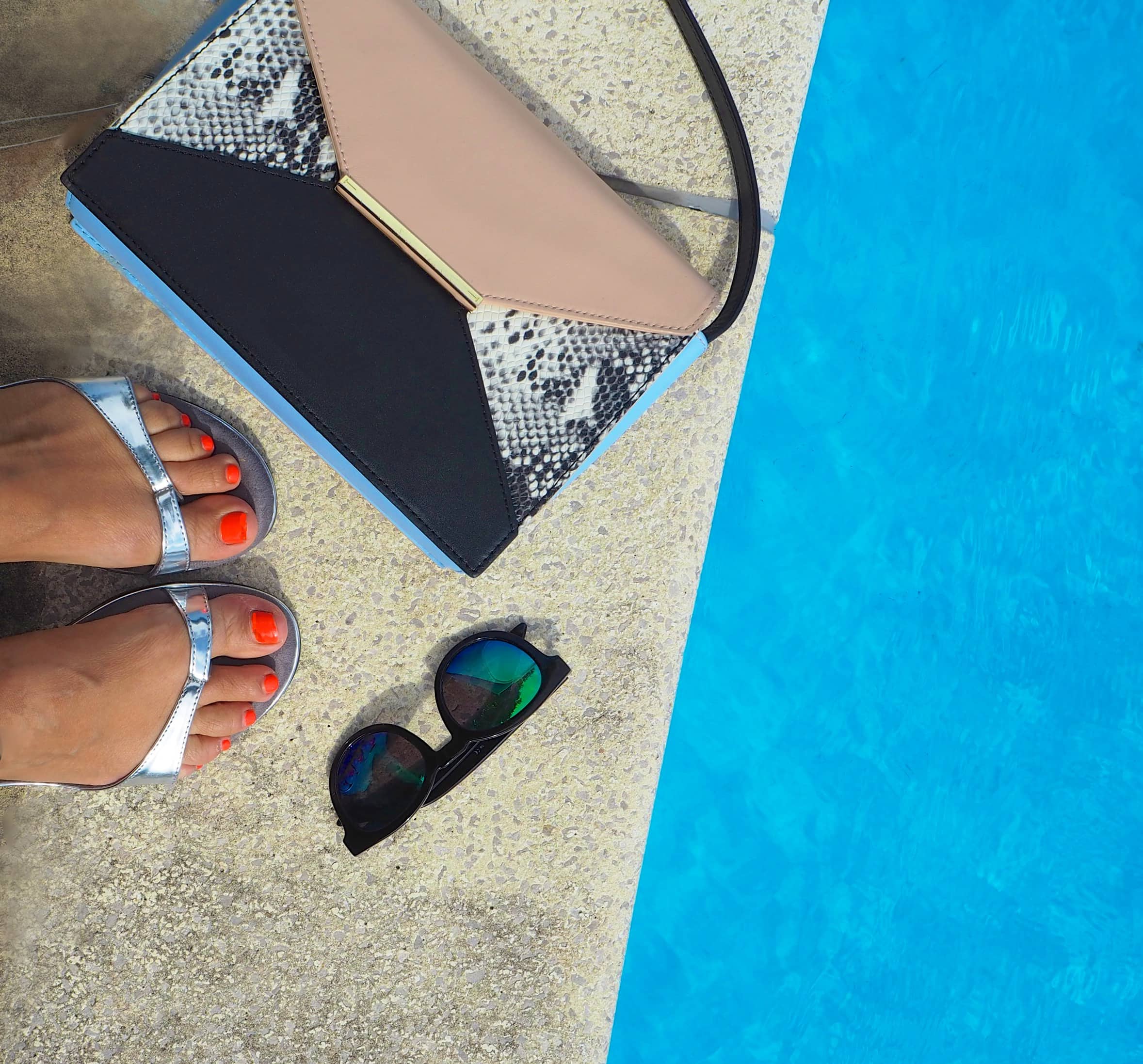 Butterfly twist festival packing