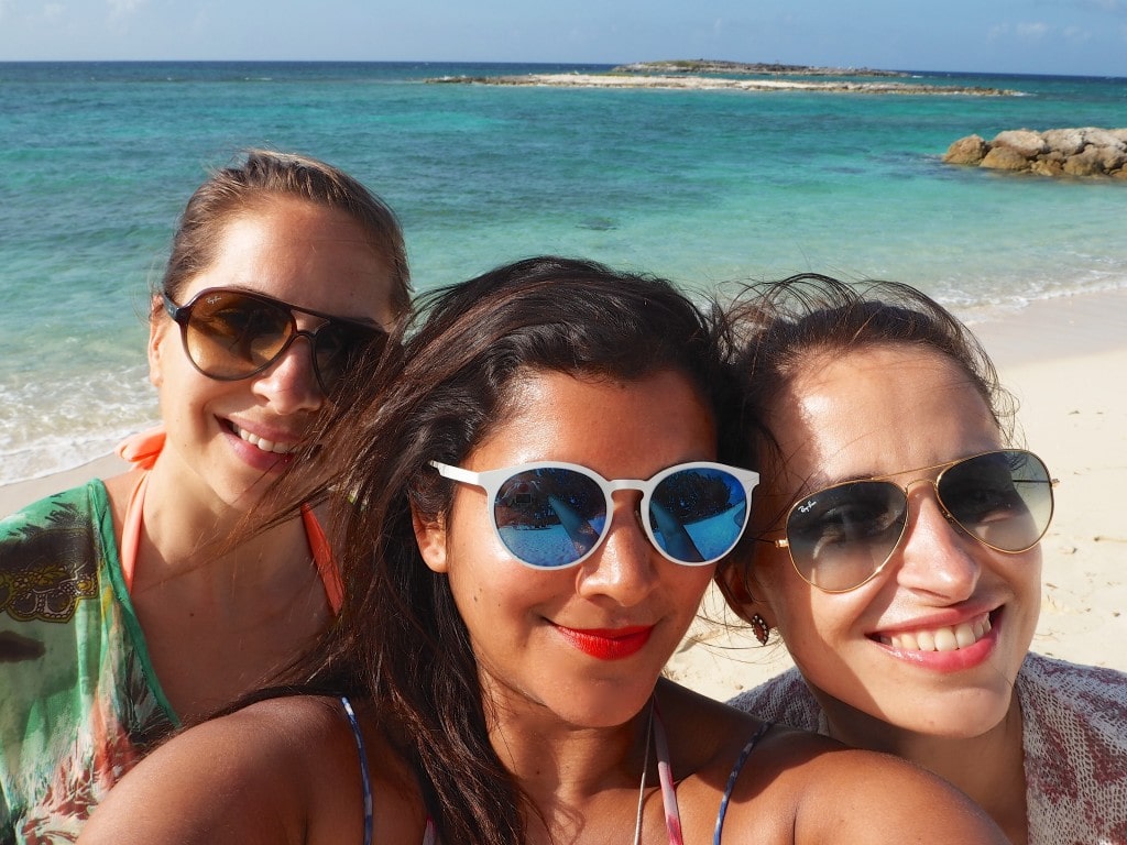 The Style Traveller Bonnie in The Bahamas