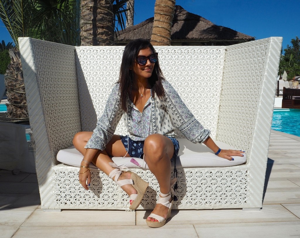 Thomas Cook Bonnie Rakhit The Style Traveller accessorize