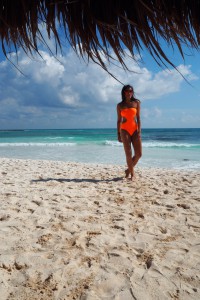 Bonnie Rakhit Style Traveller Esencia