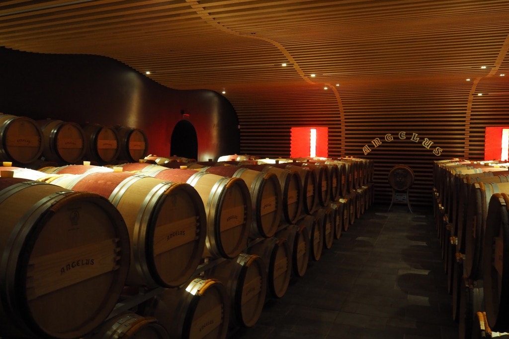 chateaux angelus bordeaux wine tour