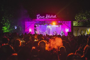 Wilderness 2017 love hotel