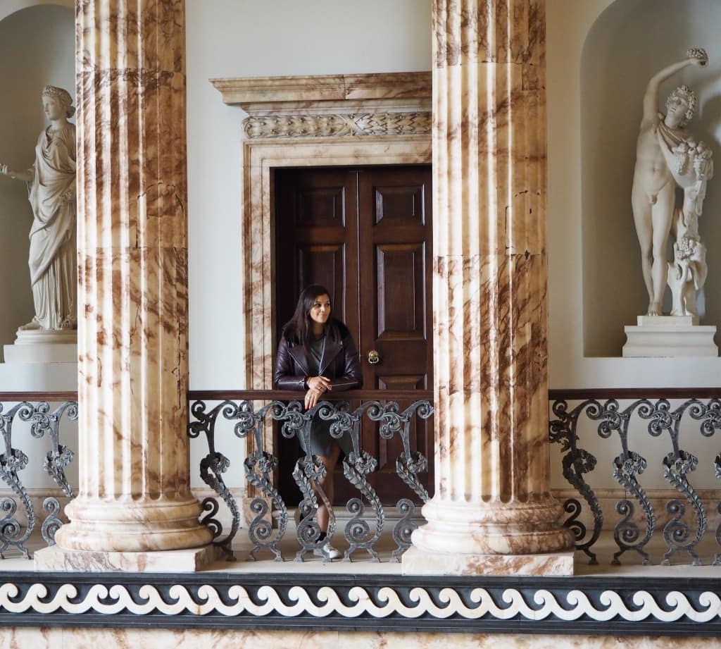 Holkham Hall style traveller