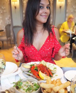 The Victoria Inn Holkham Norfolk dinner style traveller Bonnie