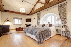 TriumphalArch where to stay Norfolk