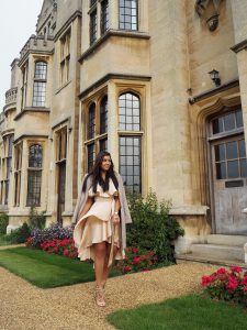 Bonnie-Rakhit-Style-traveller-oxford-watches-zimmerman