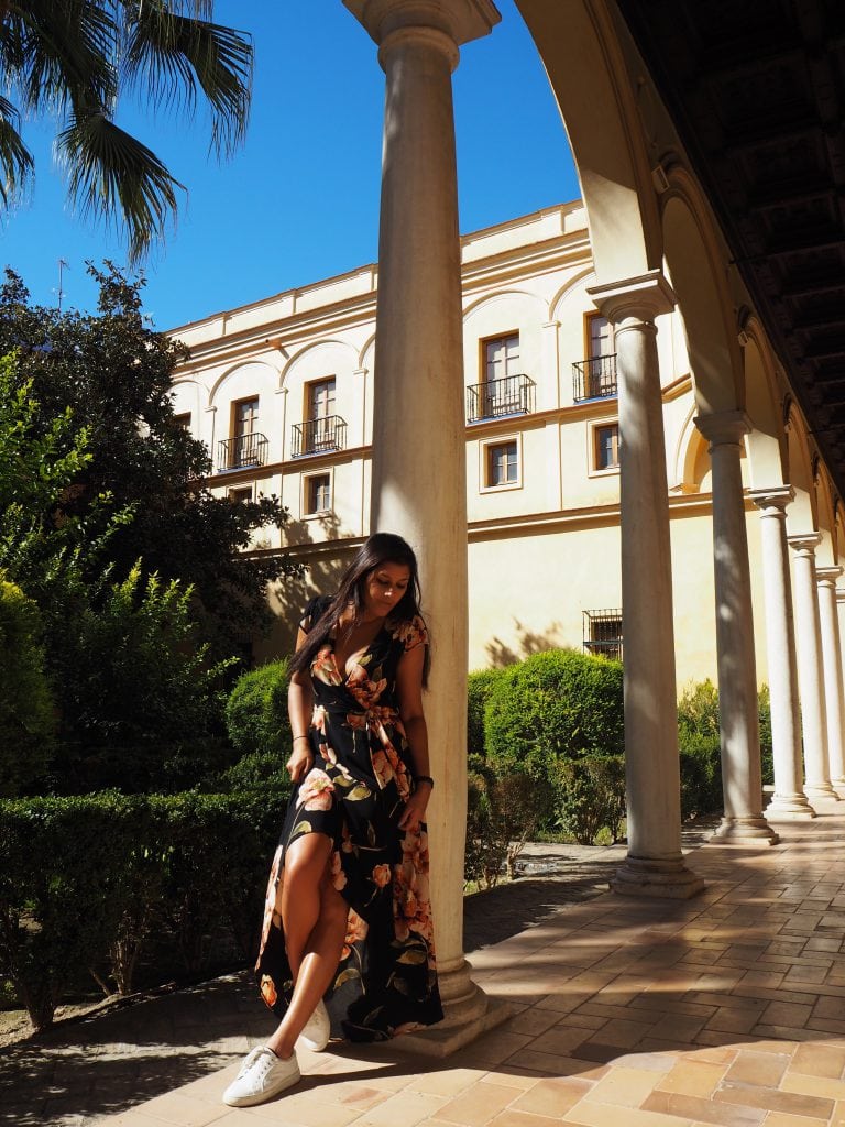 style guide what to wear in Seville