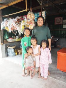 Shinta Mani Foundation family