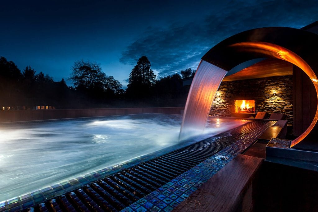 brimstone-spa-waterfall-fire-night