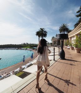 The style traveller bonnie rakhit at Pelican hill Newport beach luxury hotel