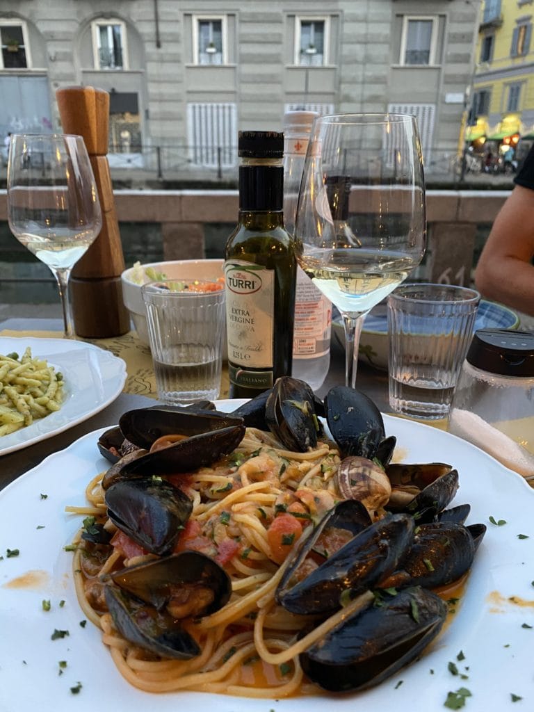 spaghetti vongole in Navigli Milan