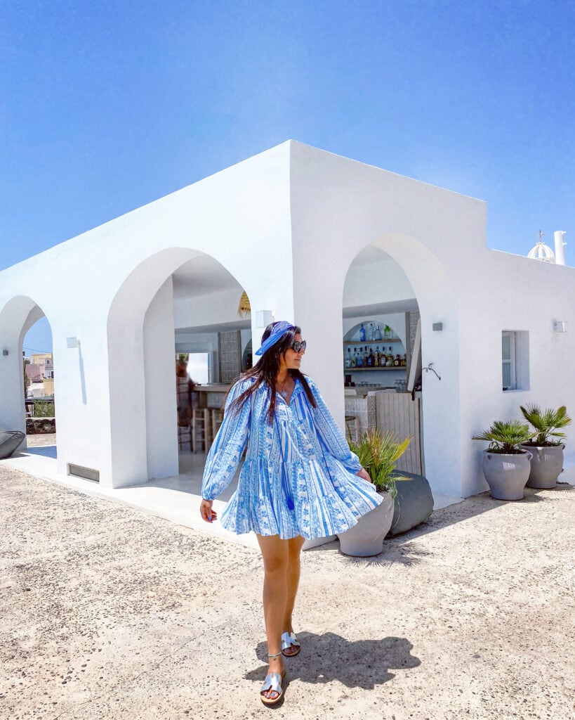 Vedema Hotel, Santorini luxury hotel Bonnie Rakhit blog style traveller